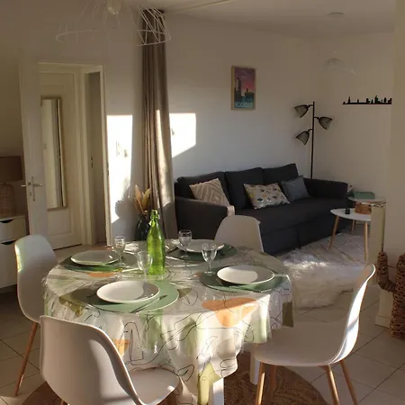 公寓 Cosy Terrasse Parking 2 Velos 拉罗歇尔